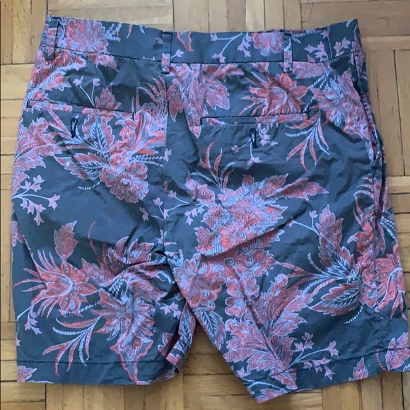 Short - Picture 2 of 3